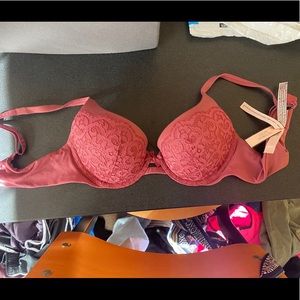 Victoria Secret Pink Bombshell Push-Up Bra